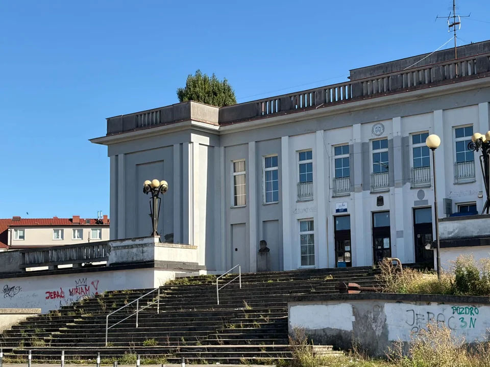 Poczta Morska w Gdańsku. Niezwykła historia budynku nad kanałem portowym